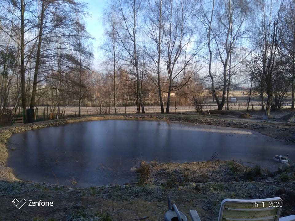 Výkop a stavba přírodního jezírka 1
